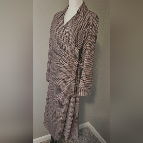 NWT Alex Marie Caitlin Plaid Wrap Dress: Rust Plaid Perfect For Fall: Size- Med - Picture 1 of 10